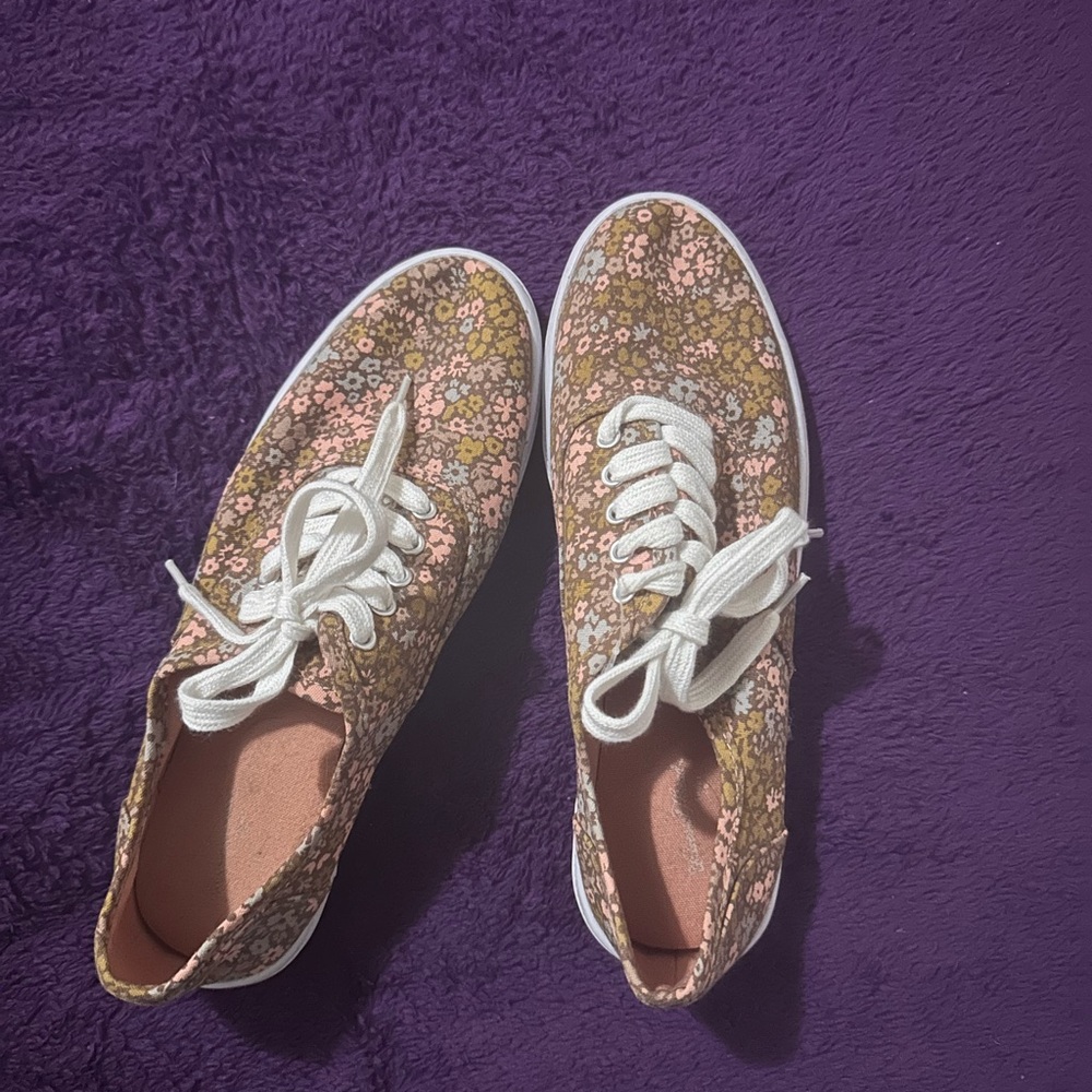 Floral canvas sneakers
